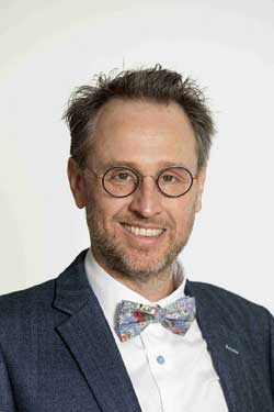 DR. H. VAN DER BRACHT